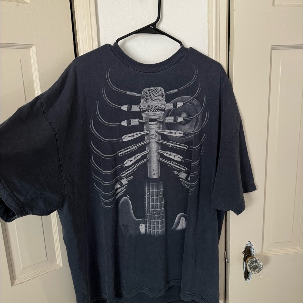 Black/Grey Oversized Old Music Tee